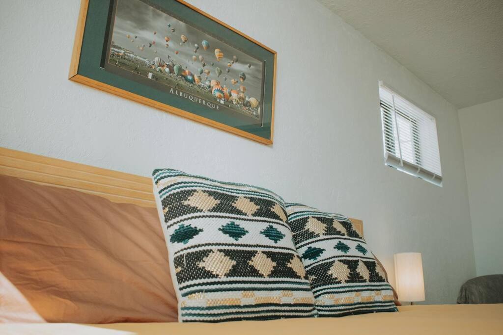 Casa Charleston-3Br-2Bath-Hot Tub-Pet Friendly-No Pet Fees! Vila Albuquerque Exterior foto