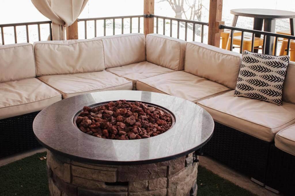 Casa Charleston-3Br-2Bath-Hot Tub-Pet Friendly-No Pet Fees! Vila Albuquerque Exterior foto